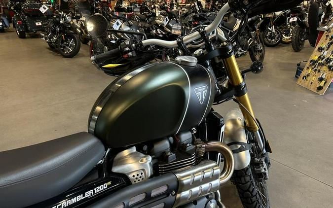 2023 Triumph Scrambler 1200 XC Matte Khaki Green Matte Jet Black