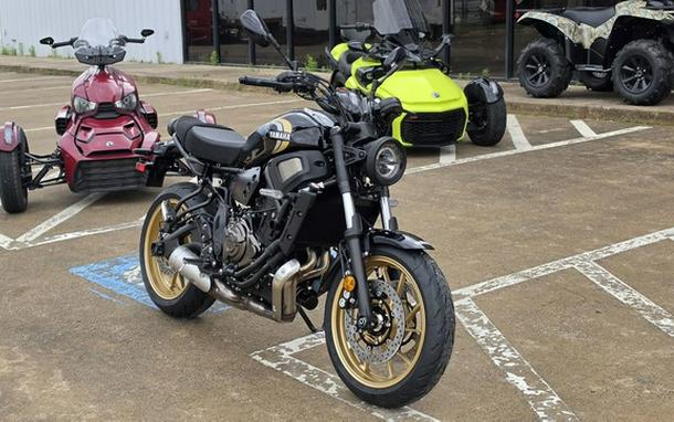 2026 Yamaha XSR700TB