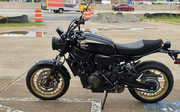 2026 Yamaha XSR700TB