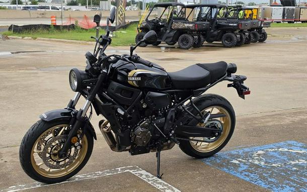 2026 Yamaha XSR700TB
