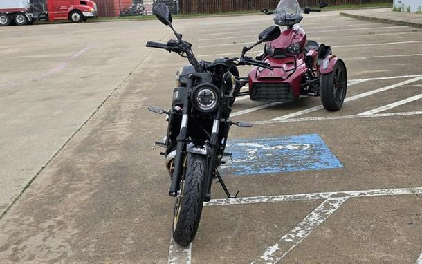 2026 Yamaha XSR700TB