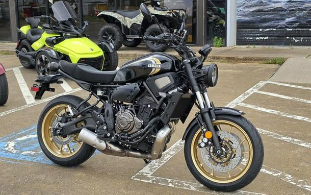 2026 Yamaha XSR700TB