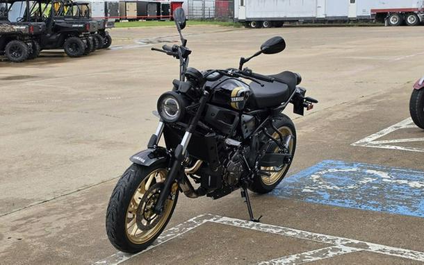 2026 Yamaha XSR700TB