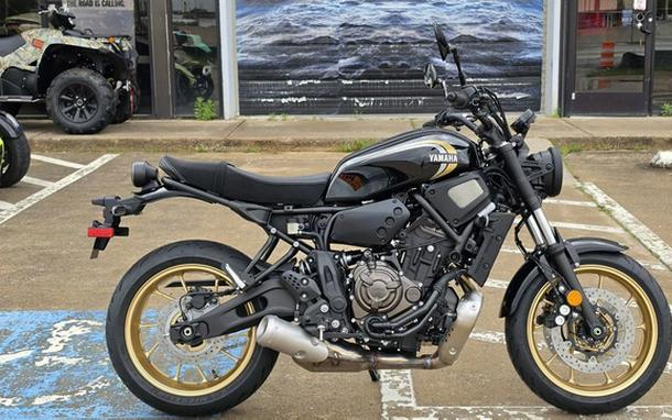 2026 Yamaha XSR700TB