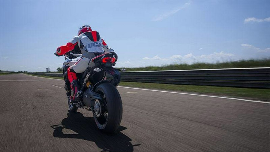 2026 Ducati Multistrada V4 RS