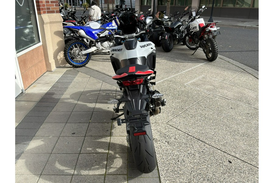 2026 Ducati Multistrada V4 RS