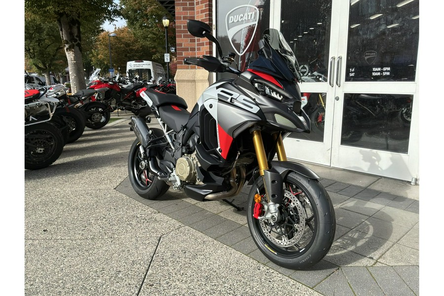 2026 Ducati Multistrada V4 RS