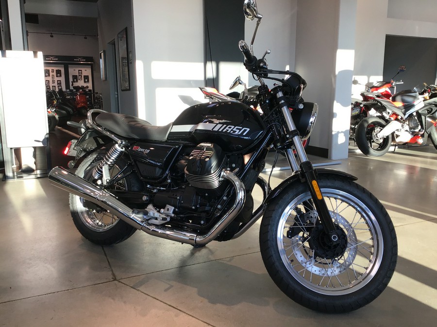 2023 Moto Guzzi V7 Special