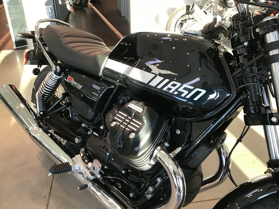 2023 Moto Guzzi V7 Special