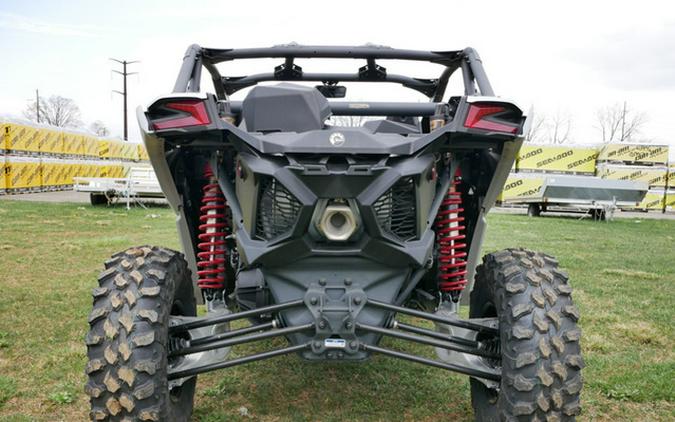 2024 Can-Am Maverick X3 DS Turbo RR Fiery Red & Hyper Silver