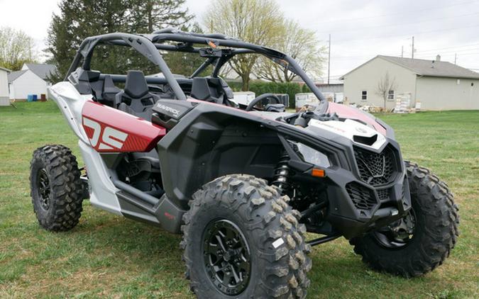 2024 Can-Am Maverick X3 DS Turbo RR Fiery Red & Hyper Silver