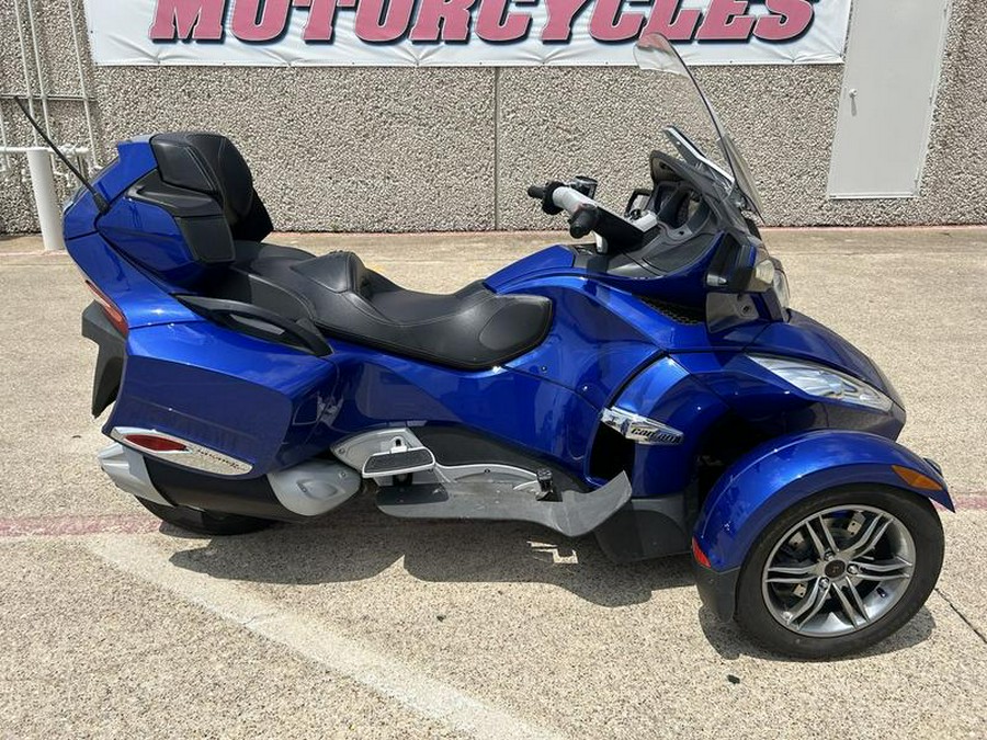 2012 Can-Am® Spyder Roadster RT-S