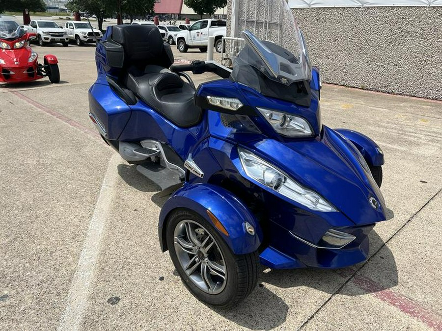 2012 Can-Am® Spyder Roadster RT-S