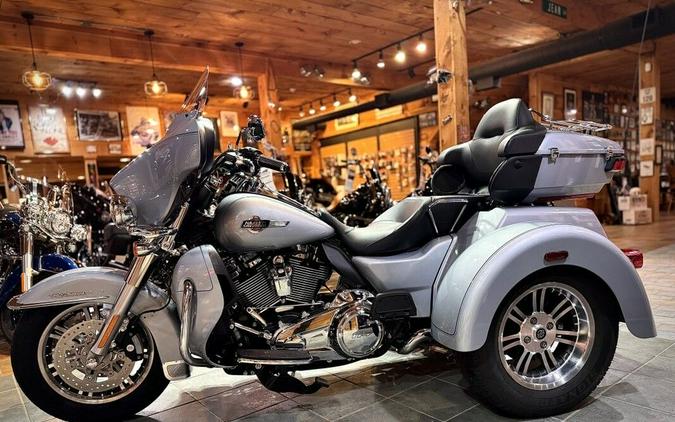 2023 Harley-Davidson® FLHTCUTG - Tri Glide® Ultra