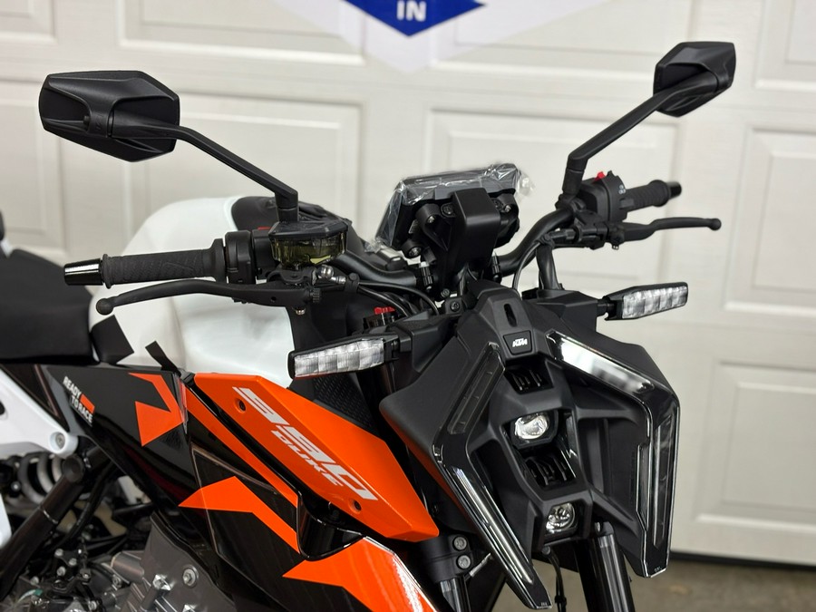 2027 KTM 990 Duke