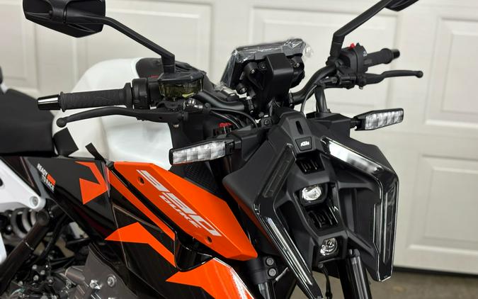 2027 KTM 990 Duke