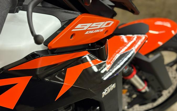 2027 KTM 990 Duke