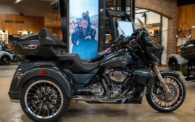 Harley-Davidson® Street Glide 3 Limited 2026 FLHLT 34686882 IRON HORSE MTLC W/ PINSTRIP