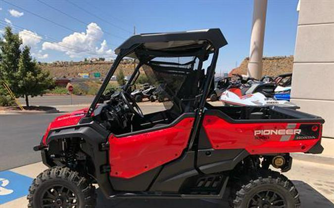 2023 Honda Pioneer 1000 Deluxe