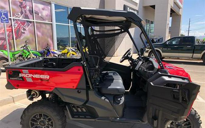 2023 Honda Pioneer 1000 Deluxe