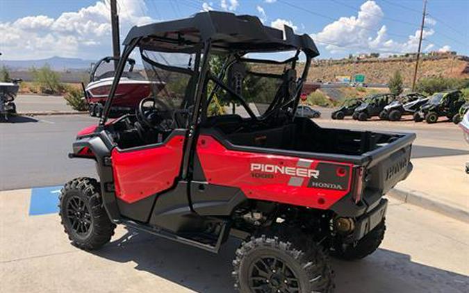 2023 Honda Pioneer 1000 Deluxe