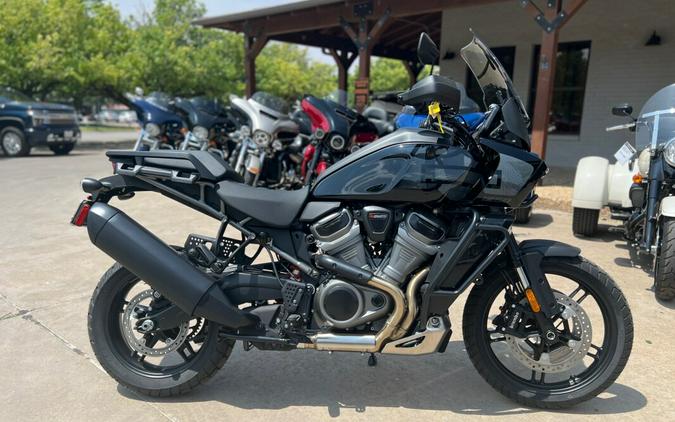 2024 Harley-Davidson® Pan America™ 1250 Black