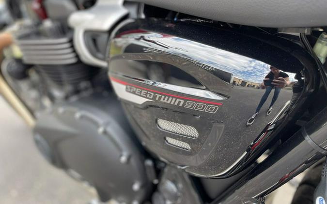 2023 Triumph Speed Twin 900 Chrome Edition Red Hopper