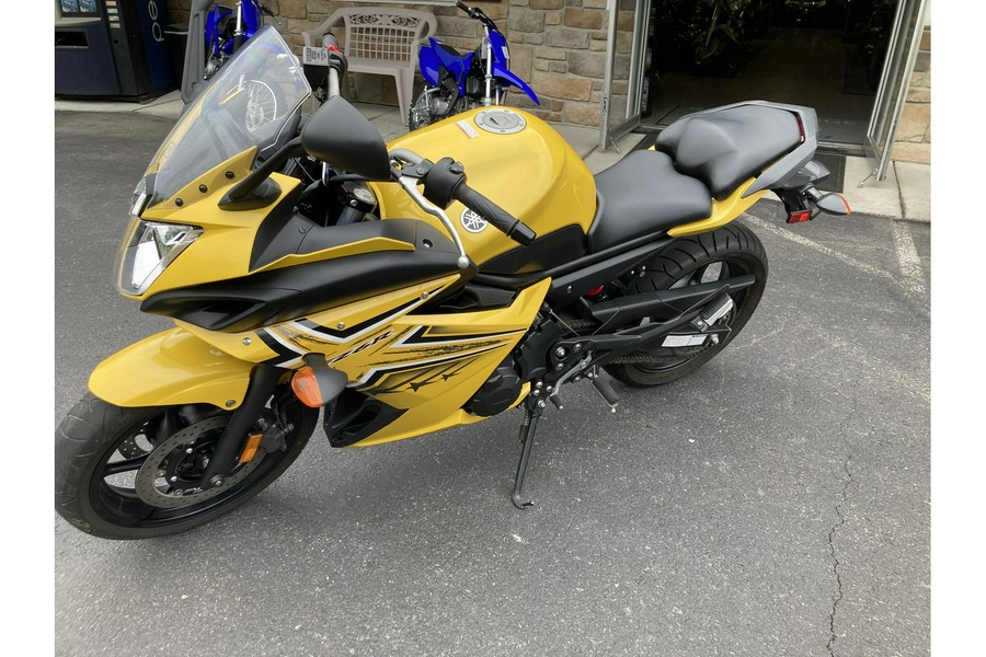 2009 Yamaha FZ6R