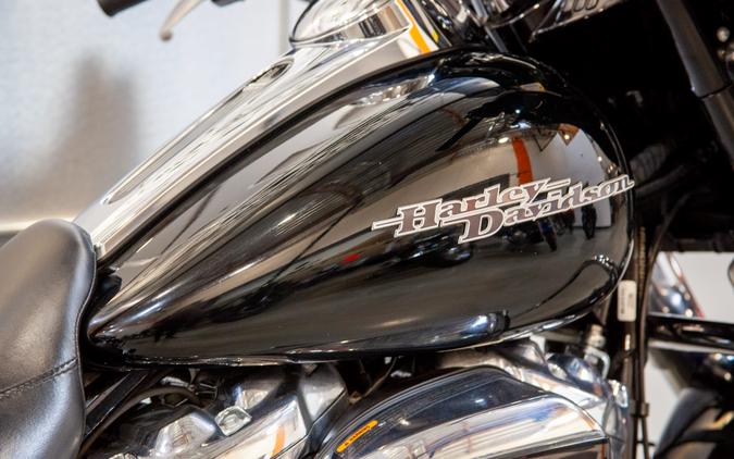 2017 Harley-Davidson® Street Glide® Special