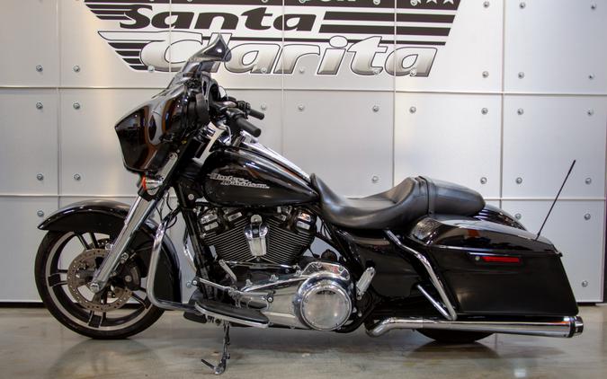 2017 Harley-Davidson® Street Glide® Special