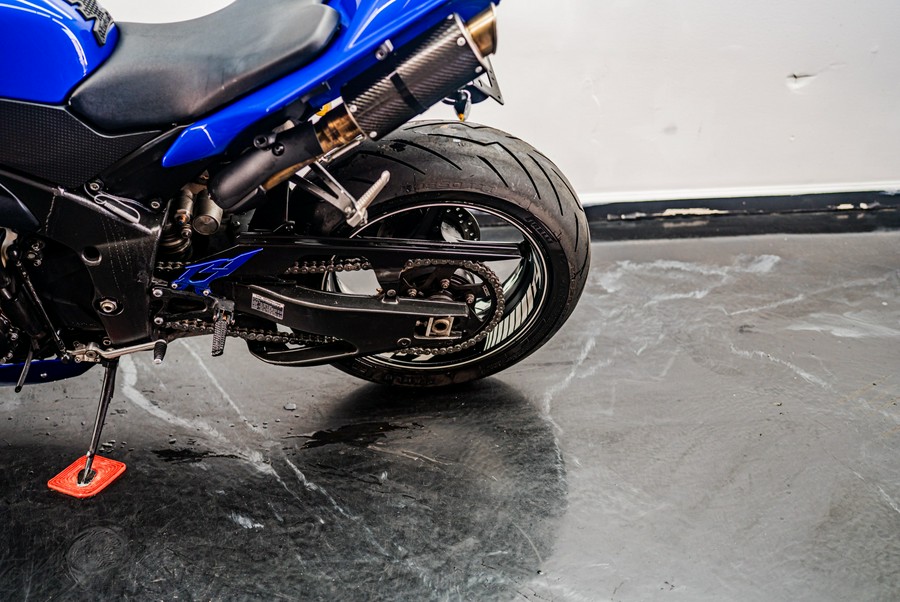 2014 Yamaha Motor Corp., USA YZF-R1
