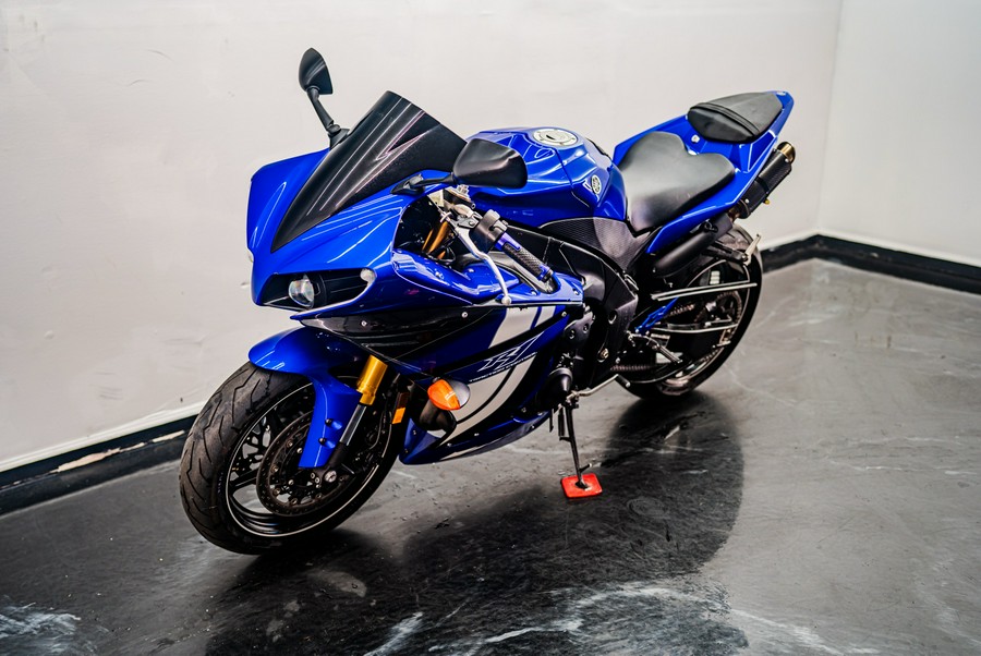 2014 Yamaha Motor Corp., USA YZF-R1