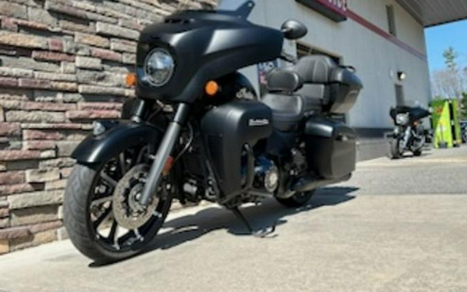 2023 Indian Roadmaster Dark Horse Black Smoke