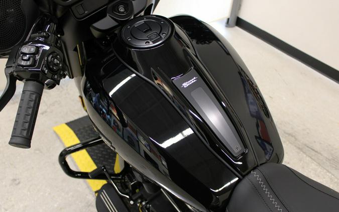 FLHX 2024 Street Glide®