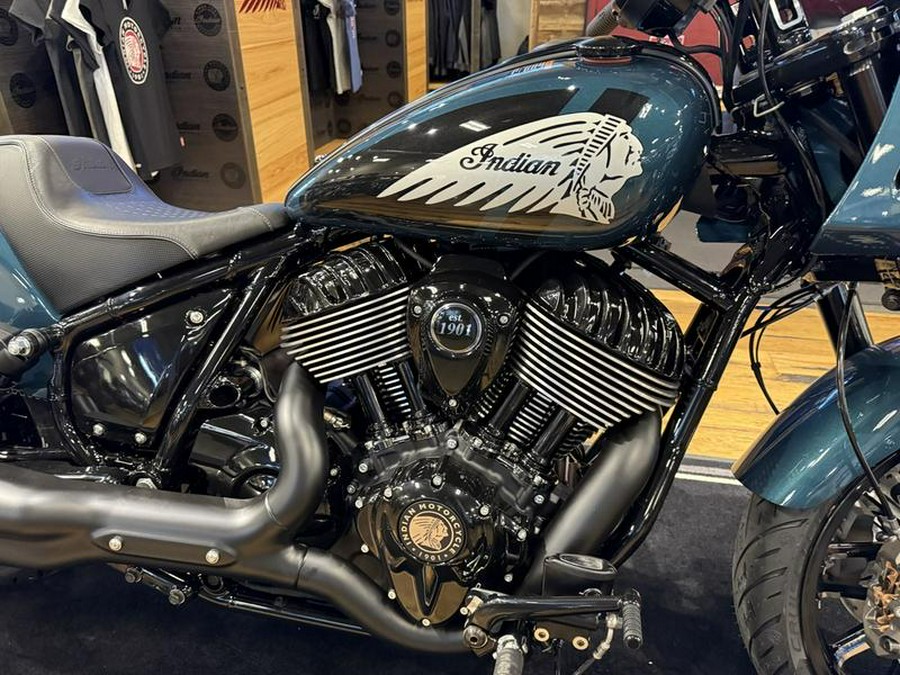 2025 Indian Motorcycle® Sport Chief Cascade Green Metallic