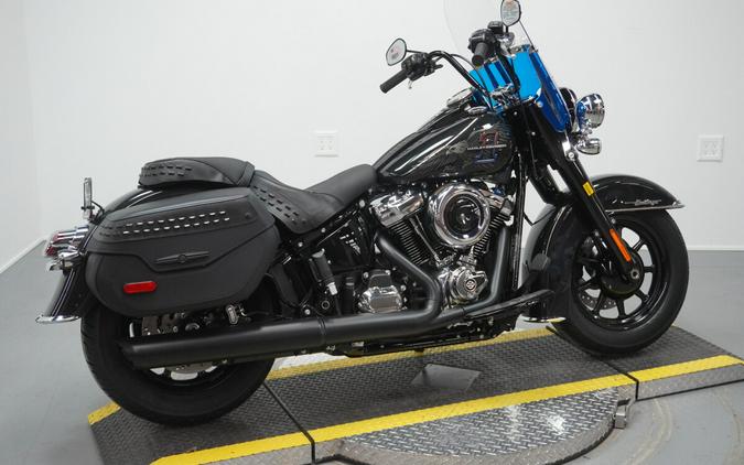 2026 Harley-Davidson® Heritage Classic Midnight Ember w/Laced Wheels