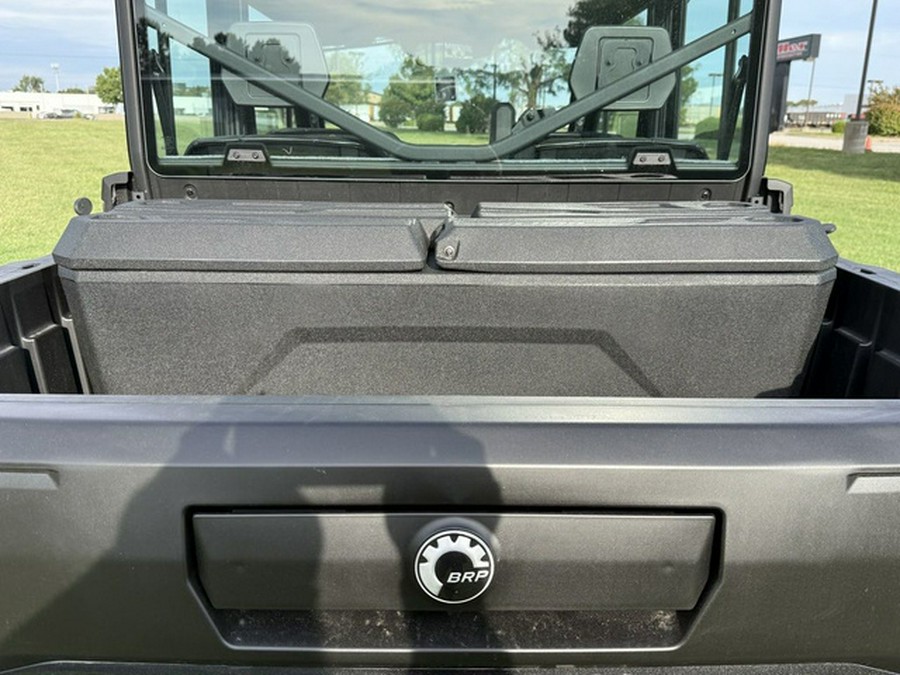 2026 Can-Am Defender MAX XT CAB HD11 With 10.25 in.display Dark Wildland Camo