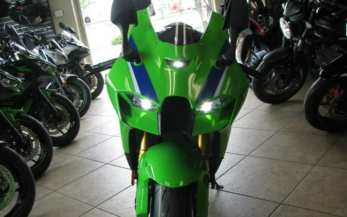 2024 Kawasaki Ninja® ZX™-10R 40th Anniversary Edition ABS