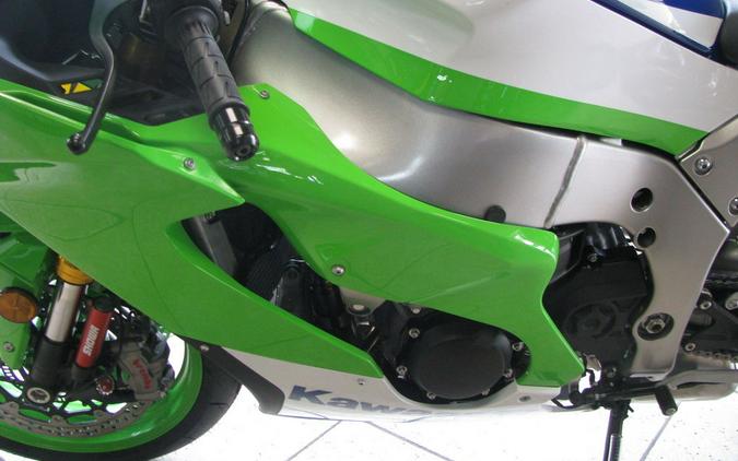 2024 Kawasaki Ninja® ZX™-10R 40th Anniversary Edition ABS