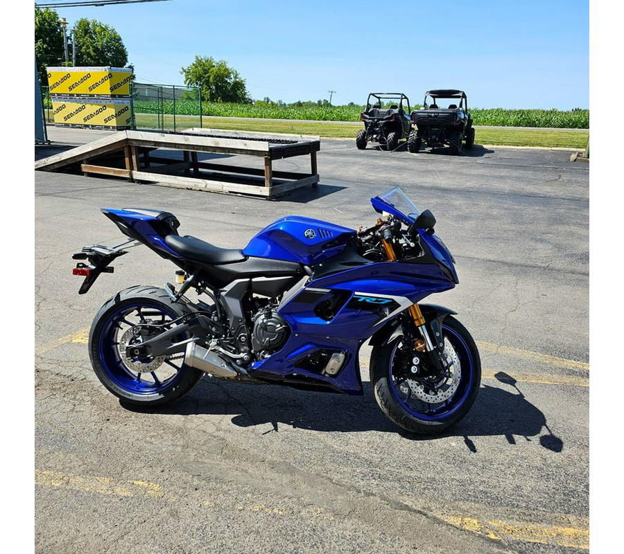 2025 Yamaha YZF-R7
