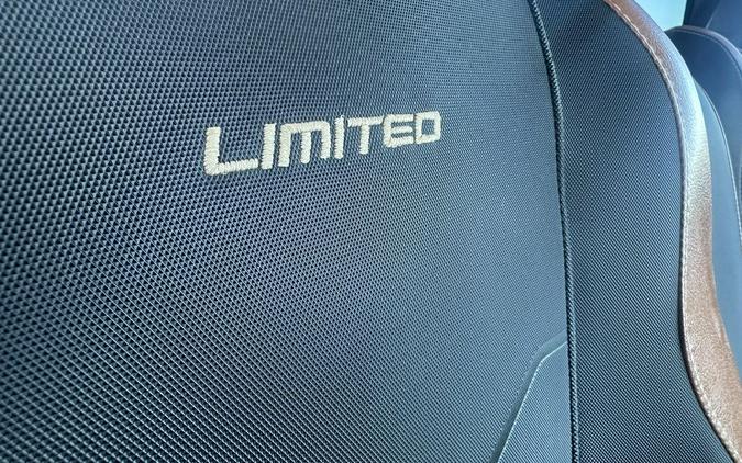 2022 Can-Am Defender Limited HD10