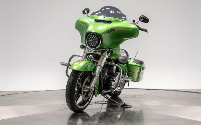 2015 HARLEY-DAVIDSON FLHX STREET GLIDE in Radioactive Green