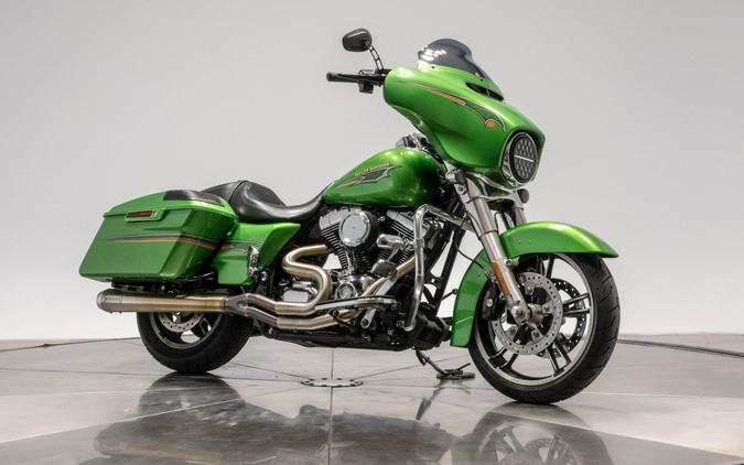 2015 HARLEY-DAVIDSON FLHX STREET GLIDE in Radioactive Green