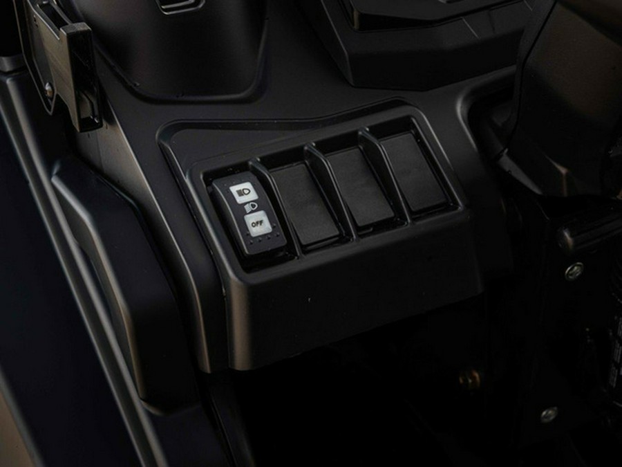 2026 Can-Am Defender MAX HD9