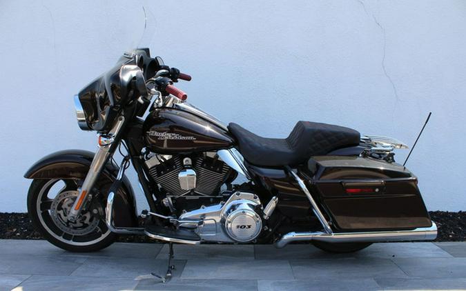 2011 Harley-Davidson FLHX - Street Glide