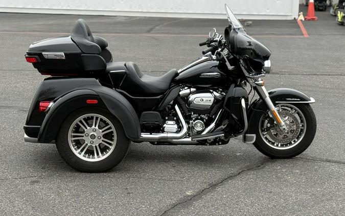 2021 Harley-Davidson® FLHTCUTG - Tri Glide® Ultra