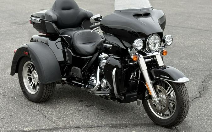 2021 Harley-Davidson® FLHTCUTG - Tri Glide® Ultra