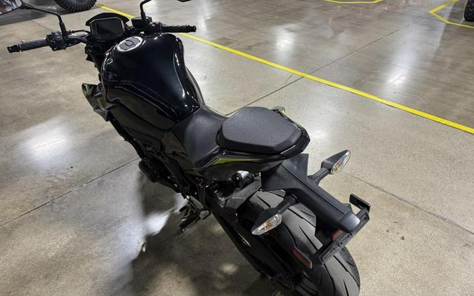 2024 Kawasaki Z900 ABS Candy Persimmon Red/Ebony