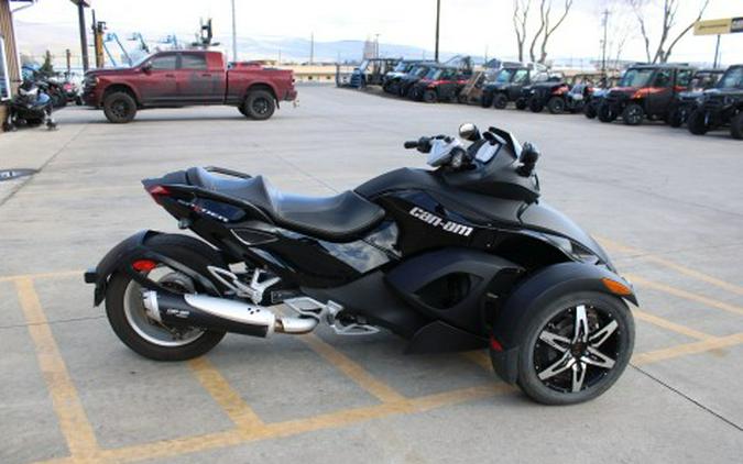 2009 Can-Am Spyder™ GS Roadster with SM5 Transmission (manual)