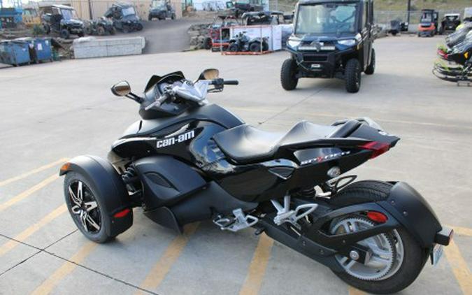 2009 Can-Am Spyder™ GS Roadster with SM5 Transmission (manual)